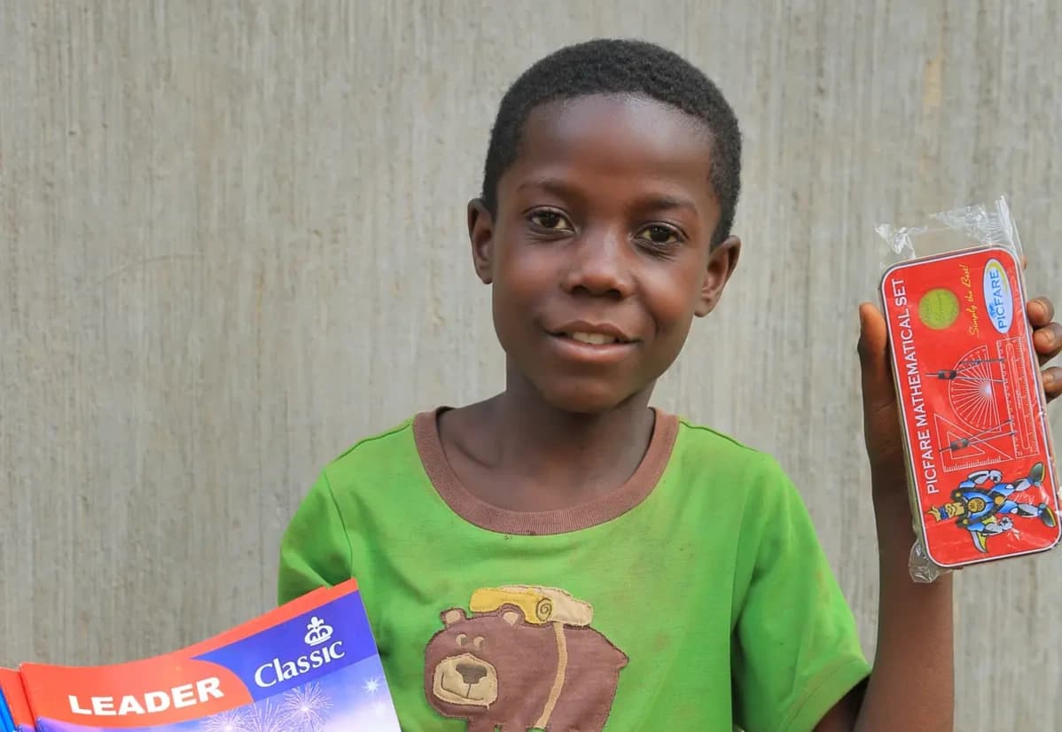 Samson showing his new books